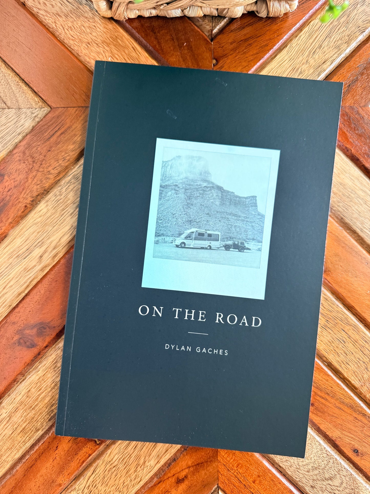 ON THE ROAD : DYLAN GACHES